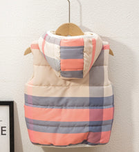 Load image into Gallery viewer, Hooded Puffer Vest
